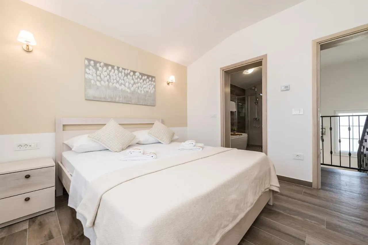 Stone Vila With Heated Pool, Near Sandy Beach - By Traveler Tourist Agency Id 2373 Bedroom 2 Privlaka  Villa Privlaka (Zadar)